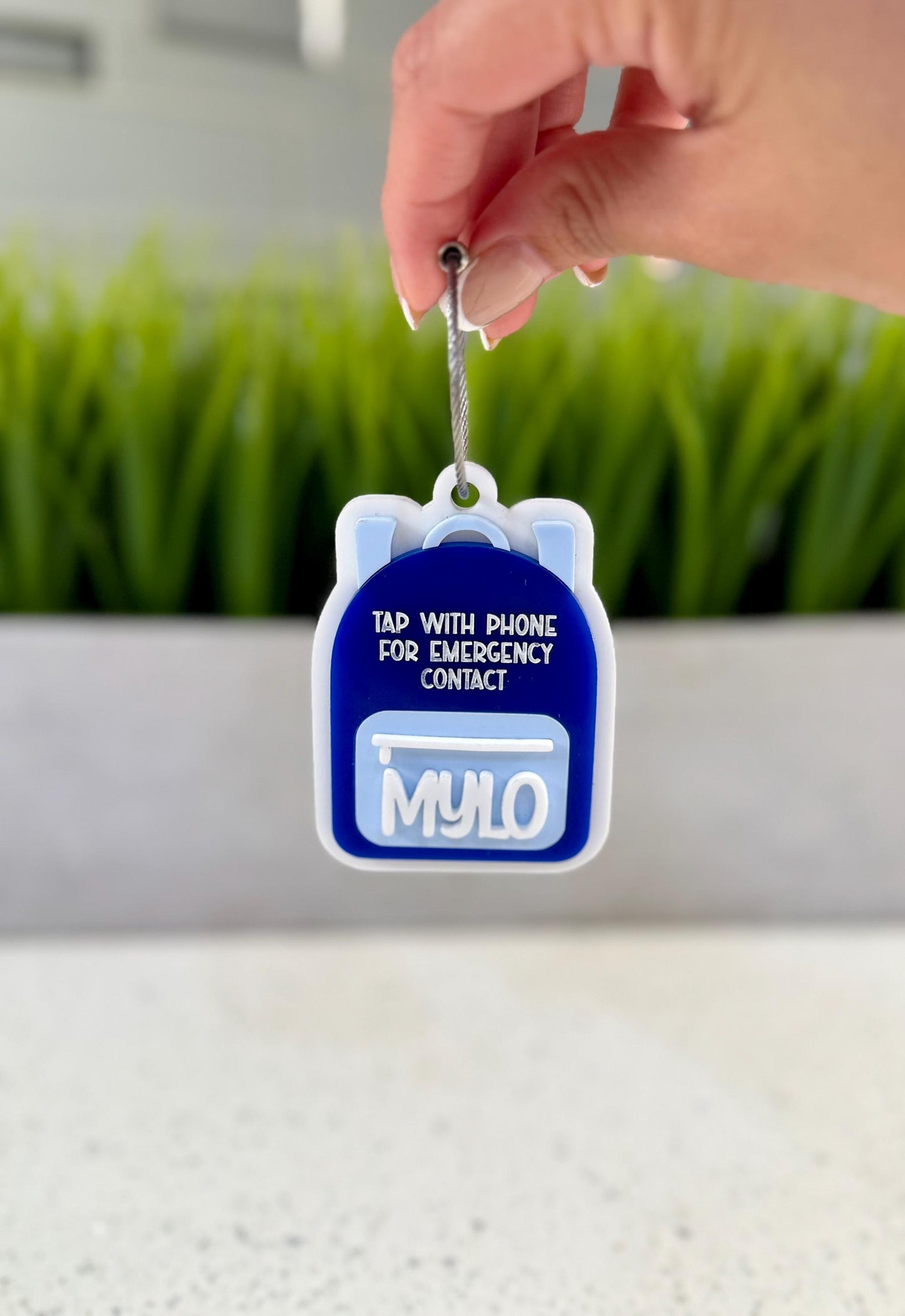 NFC Backpack Emergency Contact Tag: Personalized Safety Keychain
