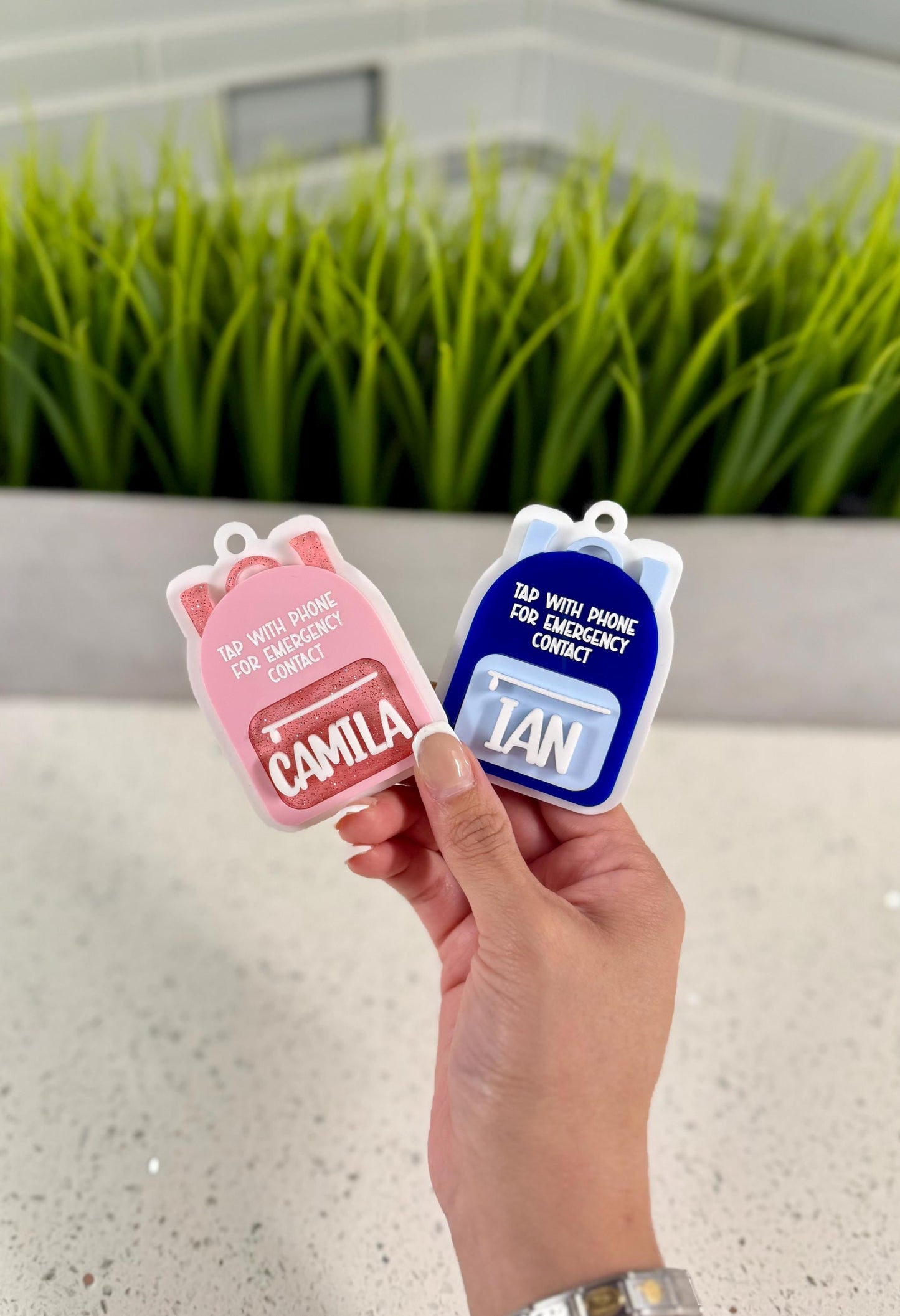 NFC Backpack Emergency Contact Tag: Personalized Safety Keychain
